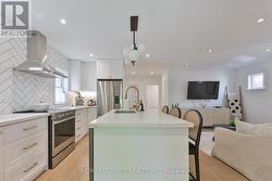205 WILLIAM STREET Toronto, ON M9N 2H2