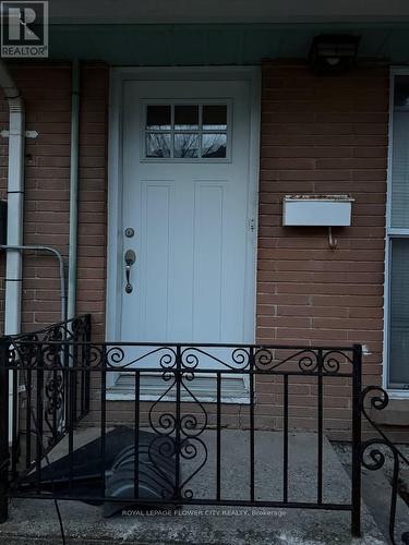 UPPER FLOOR - 30 WOODWARD AVENUE , London North, Ontario N6H 2G7 2