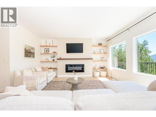 952 Ridgewood Drive, Enderby, BC 