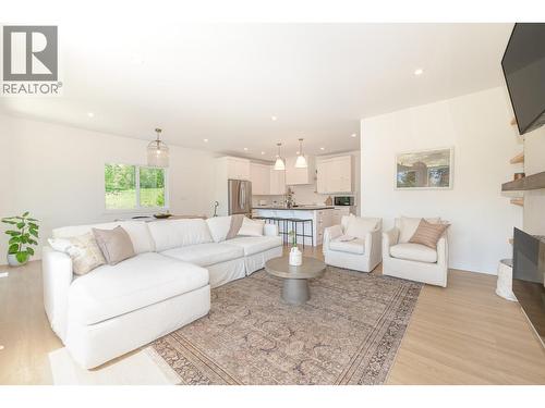 952 Ridgewood Drive, Enderby, BC 