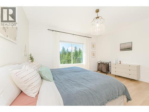 952 Ridgewood Drive, Enderby, BC 