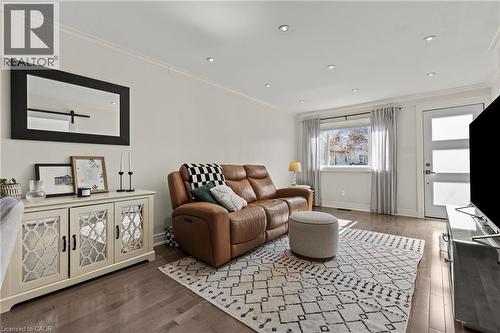 33 Huxley Avenue N, Hamilton, ON 