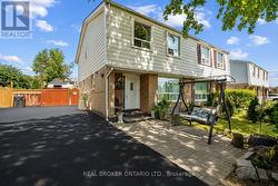 3106 REDBANK CRESCENT  Mississauga, ON L4T 1V1