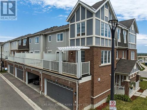 2402 Fall Harvest Crescent, Pickering, ON 