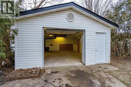 9 Fourth Avenue, St. Thomas, ON 