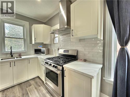 9 Fourth Avenue, St. Thomas, ON 