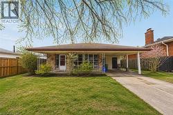 71 HOOVER Crescent Hamilton, ON L9A 3H2