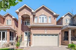 14 BLUE DIAMOND TERRACE Vaughan, ON L4H 2G3