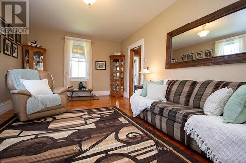 402 Mount Horeb Road, Kawartha Lakes (Manvers), ON 