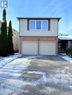 16 MADSEN CRESCENT Markham, ON L3R 4P3