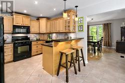 Central Kitchen allows for great flow - 