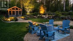 Gorgeous back yard with screened gazebo - 