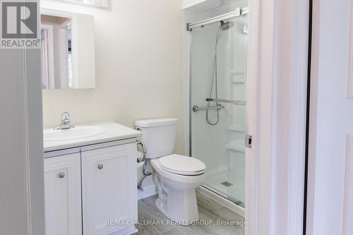 Bathroom with stand-up shower - 406 - 280 Brittany Drive, Ottawa, ON 