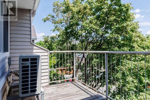 Private Balcony - 406 - 280 Brittany Drive, Ottawa, ON 