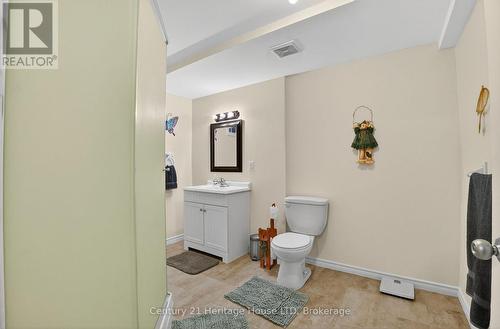 3742 Black Creek Road, Fort Erie (Black Creek), ON - Indoor Photo Showing Bathroom