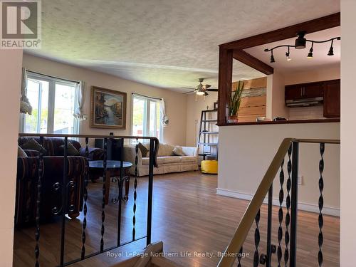 19 Belleview Crescent, North Bay (College Heights), ON 