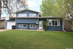 622 9th STREET W Shaunavon, SK S0N 2M0