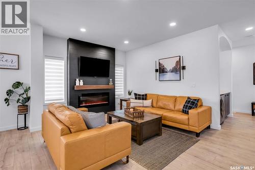 351 Aniskotaw Bend, Saskatoon, SK 
