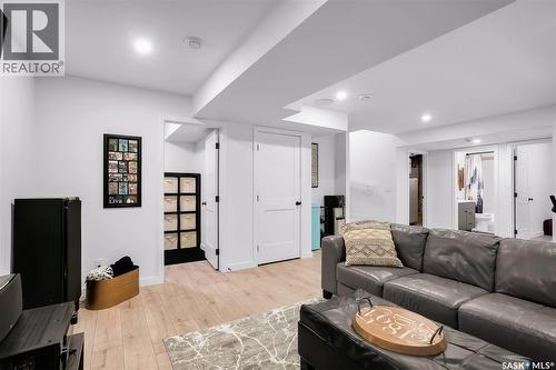 351 Aniskotaw Bend, Saskatoon, SK 