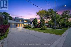 111 PRENNAN AVENUE  Toronto, ON M9B 4C5