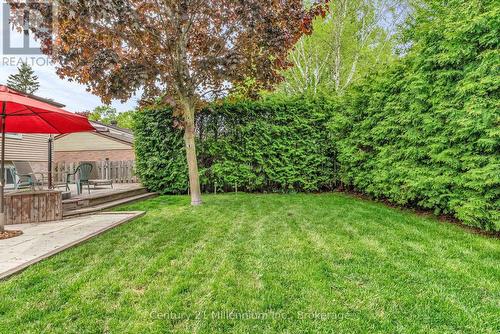 Drive - 43 Stoddart Drive, Aurora (Aurora Highlands), ON 