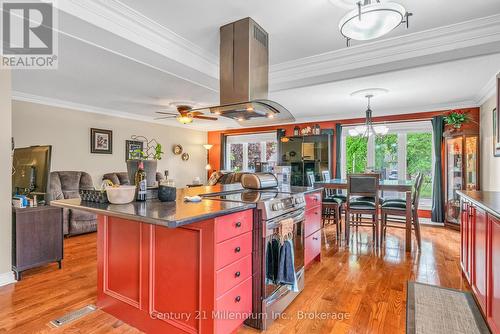 Drive - 43 Stoddart Drive, Aurora (Aurora Highlands), ON 