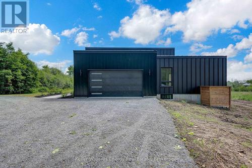 13 Partridge Hollow Road, Prince Edward County (Hillier Ward), ON 