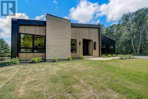 13 Partridge Hollow Road, Prince Edward County (Hillier Ward), ON 