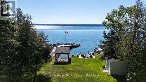 405 Balmy Beach Road, Georgian Bluffs, ON 