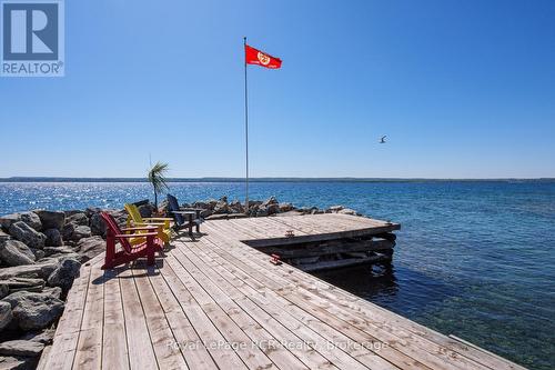 405 Balmy Beach Road, Georgian Bluffs, ON 