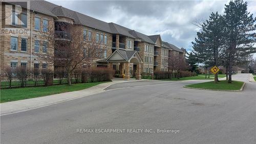 312 - 59 Critzia Drive, Hamilton, ON 