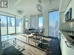 3202 - 28 WELLESLEY STREET E Toronto, ON M4Y 1G3