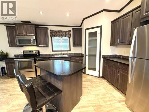 spacious kitchen - 8945 Highway 97 N Highway Unit# 5, Kelowna, BC 