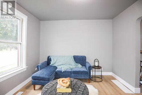 299 Goulais Ave, Sault Ste Marie, ON - Indoor