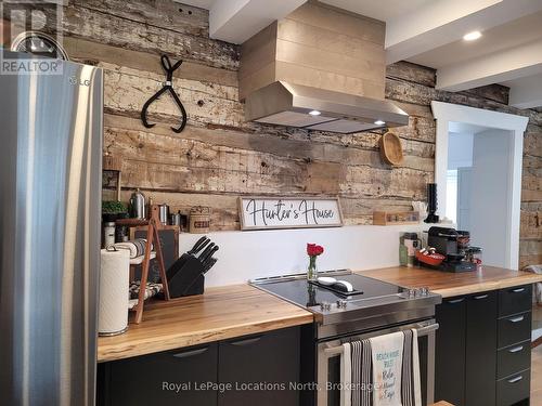 347 Balm Beach Road W, Tiny, ON 
