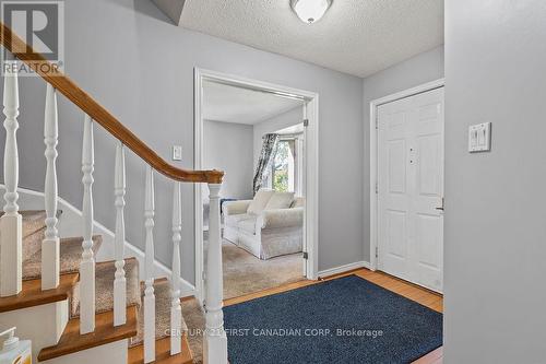 106 Pine Valley Drive, London South (South N), ON 
