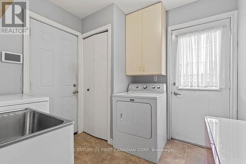 106 Pine Valley Drive, London South (South N), ON 