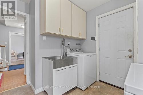 106 Pine Valley Drive, London South (South N), ON 