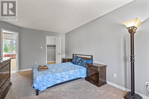 106 Pine Valley Drive, London South (South N), ON 