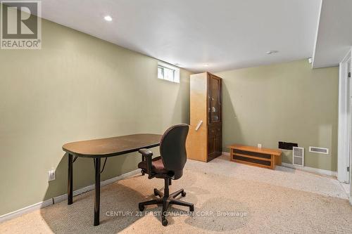 106 Pine Valley Drive, London South (South N), ON 