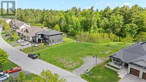 199 Charlie'S Lane, Ottawa, ON 