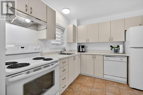 104 Bannerhill, Ottawa, ON 