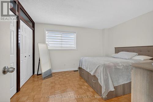 104 Bannerhill, Ottawa, ON 