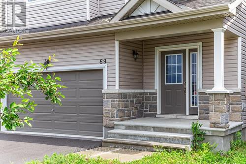 69 Defence Street, Ottawa, ON 