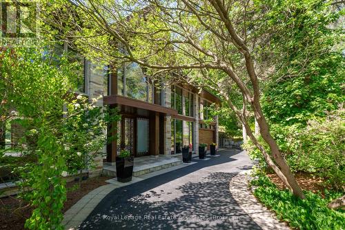 Exterior Front - 1510 Pinetree Crescent, Mississauga, ON 