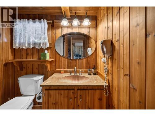 2030 Solsqua-Sicamous Road, Sicamous, BC - Indoor Photo Showing Bathroom