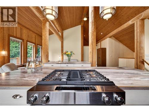 2030 Solsqua-Sicamous Road, Sicamous, BC - Indoor Photo Showing Kitchen