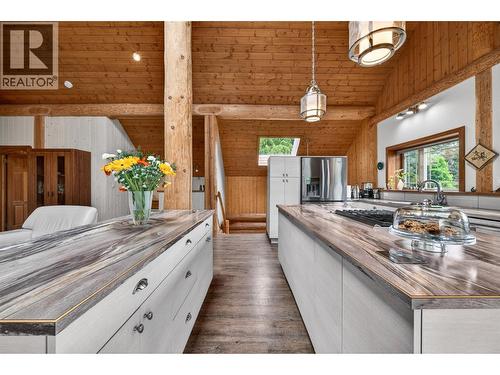 2030 Solsqua-Sicamous Road, Sicamous, BC - Indoor Photo Showing Kitchen