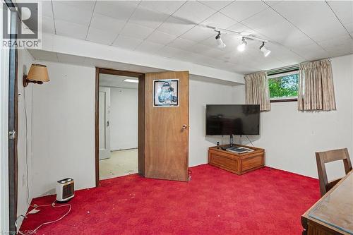 2068 Wellington Avenue, Burlington, ON 
