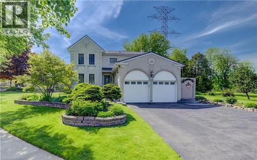 135 Royal Orchard Drive, Kitchener, ON - Outdoor